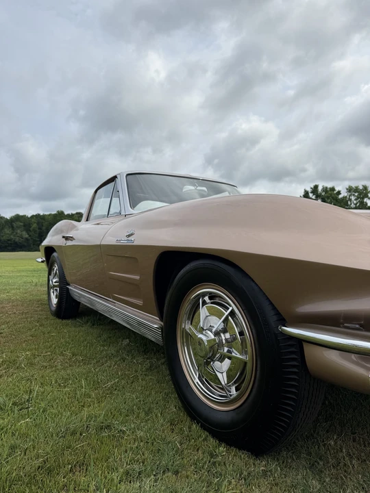 1963 Chevrolet Corvette C2 - Image 21 of 31