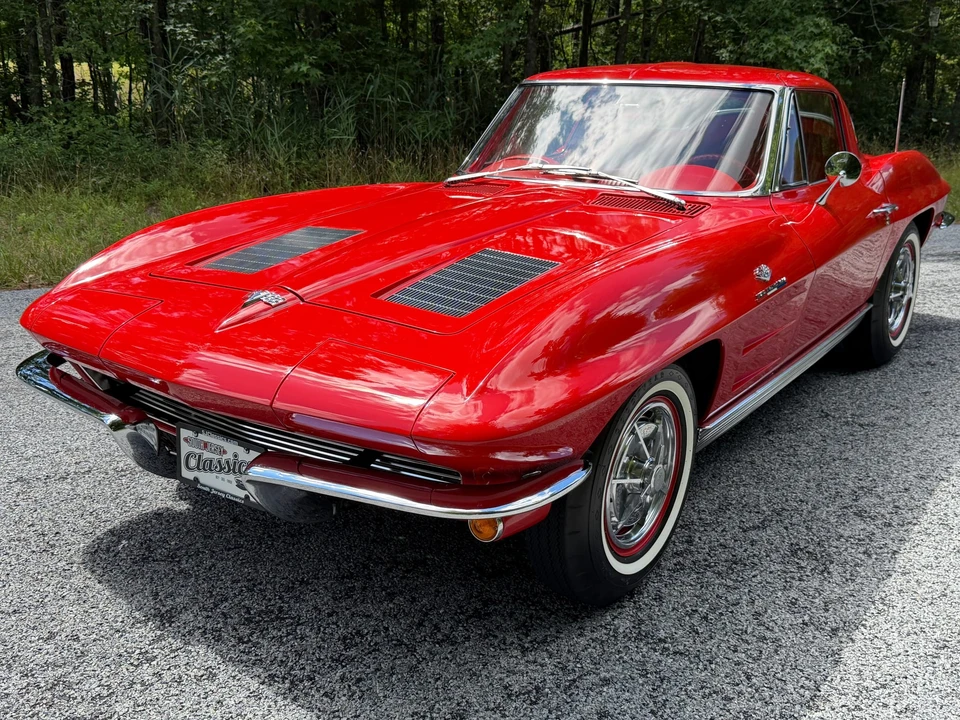 1963 Chevrolet Corvette C2 - Image 11 of 31