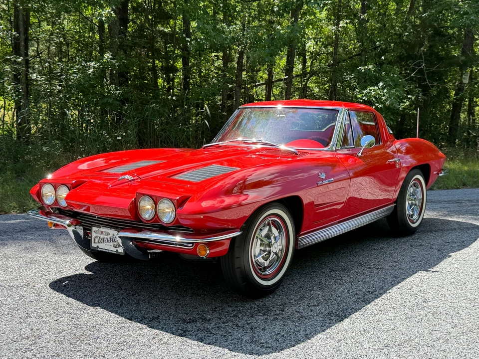 1963 Chevrolet Corvette C2 - Image 6 of 31