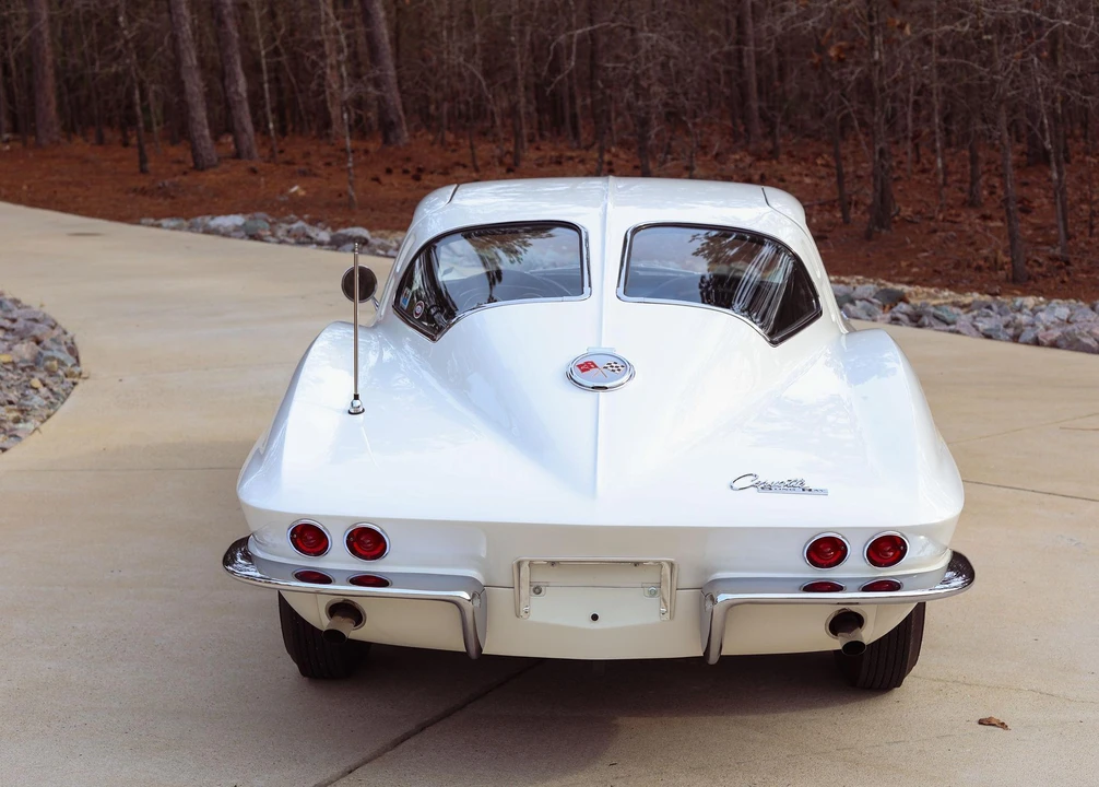 1963 Chevrolet Corvette C2 - Image 15 of 31