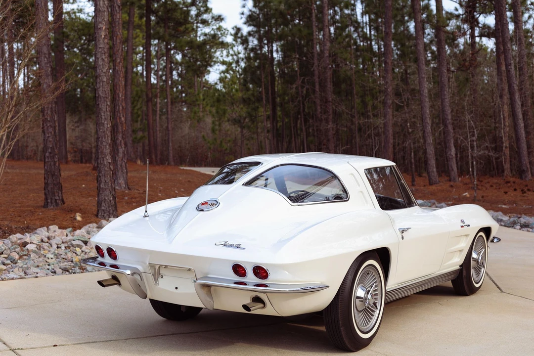 1963 Chevrolet Corvette C2 - Image 17 of 31