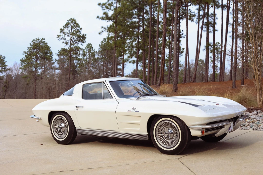 1963 Chevrolet Corvette C2 - Image 24 of 31