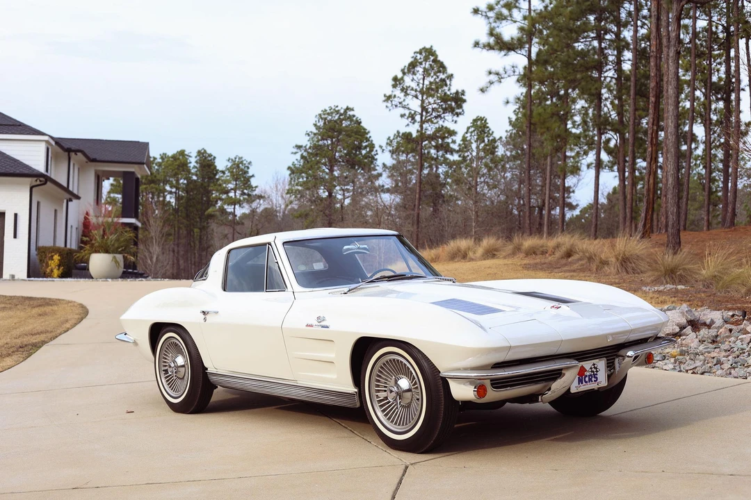1963 Chevrolet Corvette C2 - Image 26 of 31