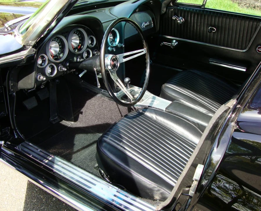 1963 Chevrolet Corvette C2 - Image 3 of 8