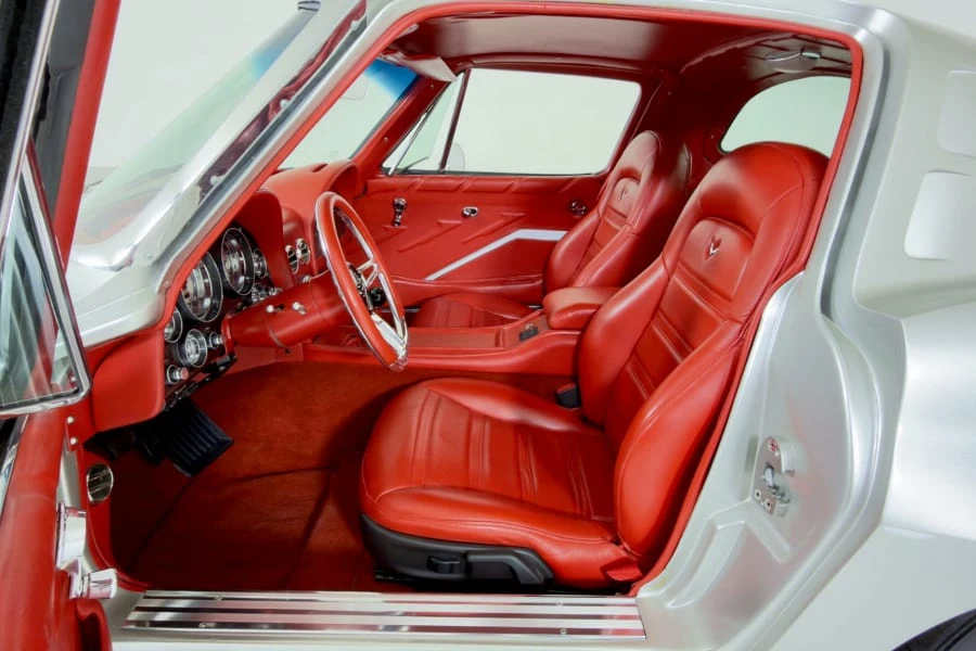 1963 Chevrolet Corvette C2 - Image 13 of 18