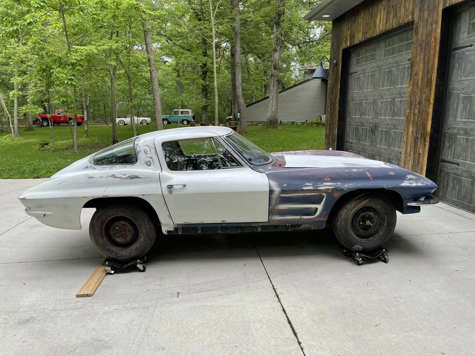 1963 Chevrolet Corvette C2 - Image 11 of 31