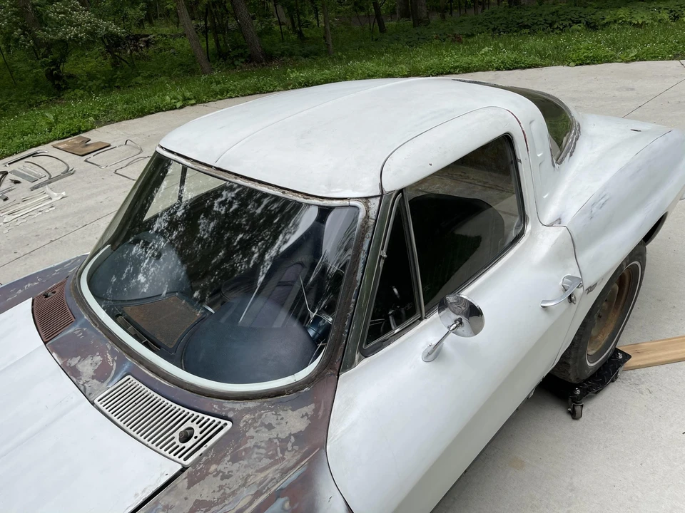 1963 Chevrolet Corvette C2 - Image 30 of 31