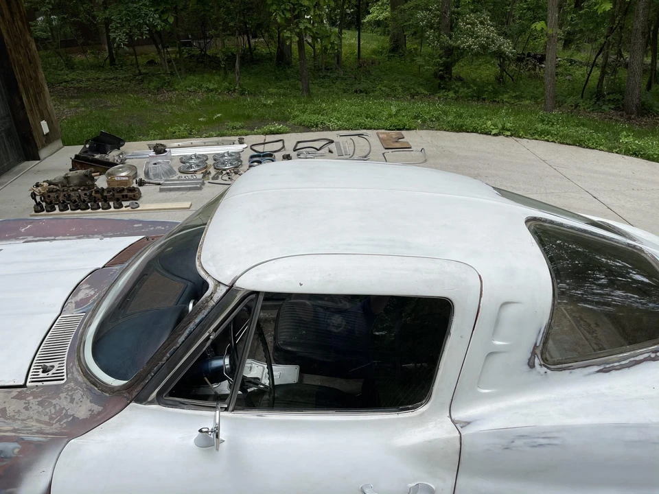 1963 Chevrolet Corvette C2 - Image 28 of 31