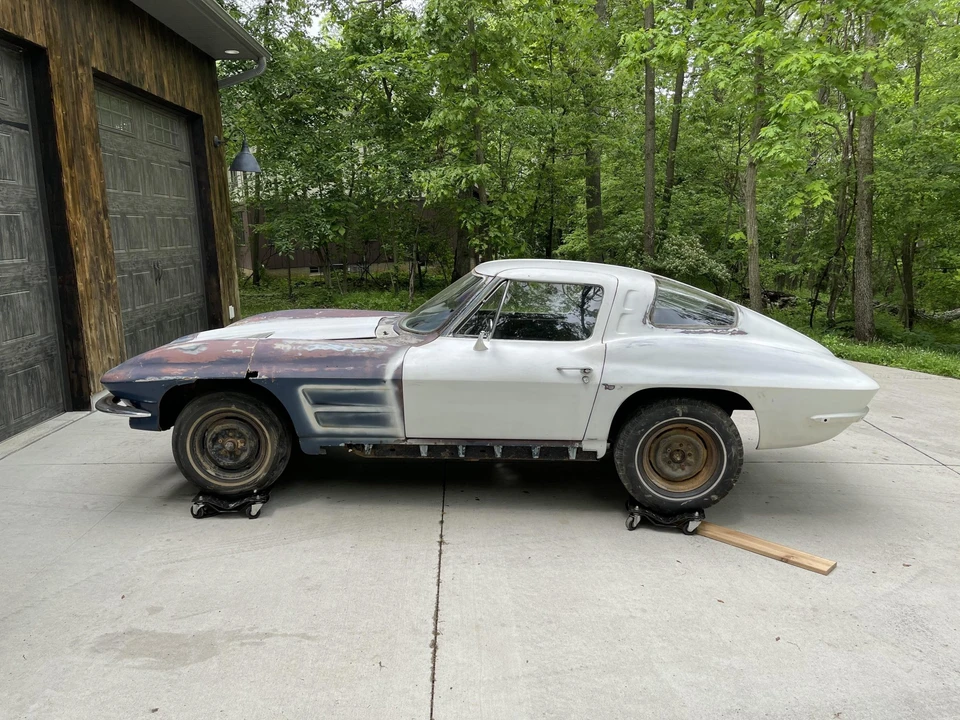 1963 Chevrolet Corvette C2 - Image 3 of 31