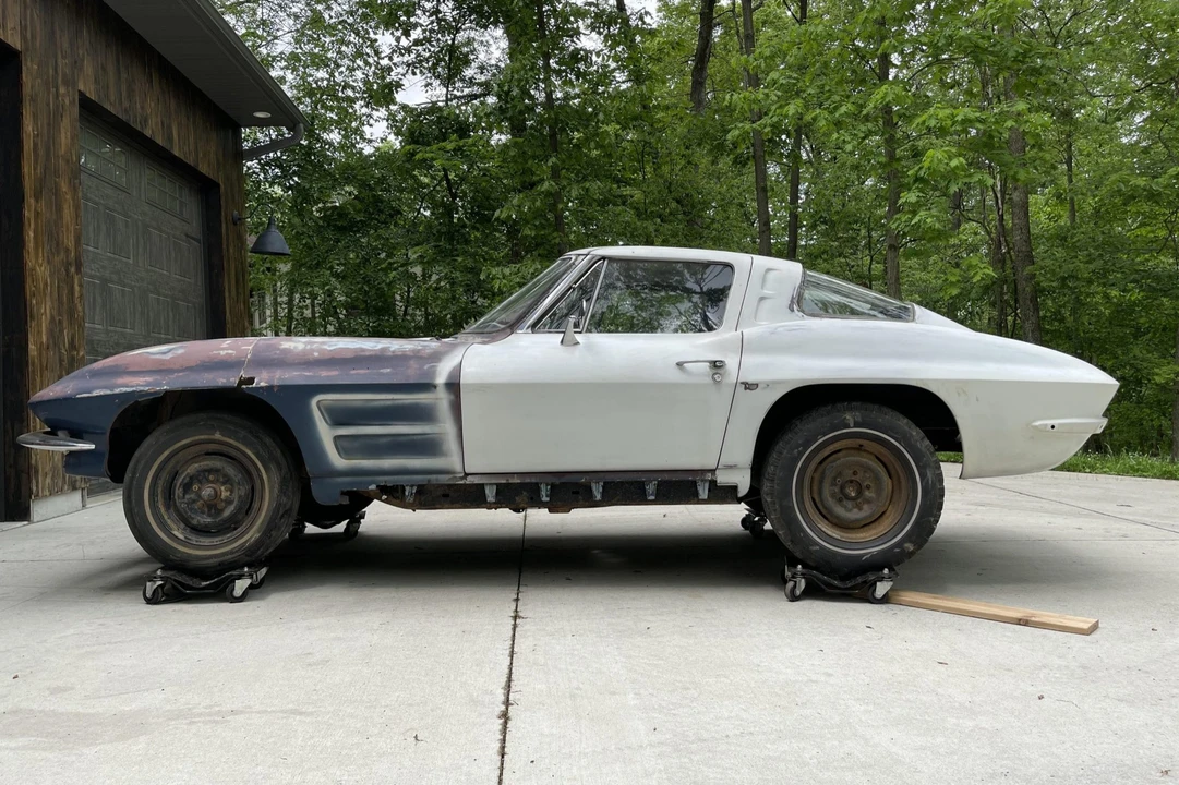 1963 Chevrolet Corvette C2 - Image 2 of 31