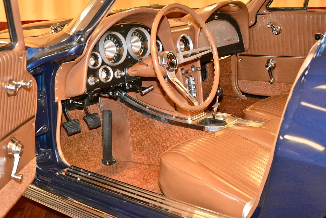 1963 Chevrolet Corvette C2 - Image 29 of 31