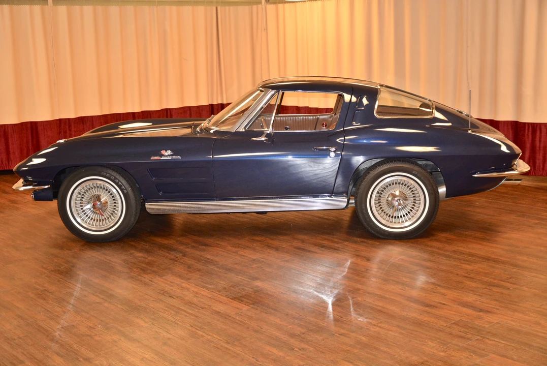 1963 Chevrolet Corvette C2 - Image 3 of 31