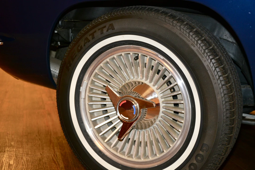 1963 Chevrolet Corvette C2 - Image 19 of 31