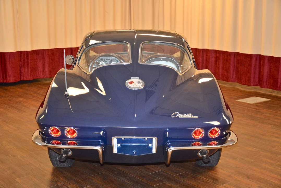 1963 Chevrolet Corvette C2 - Image 9 of 31