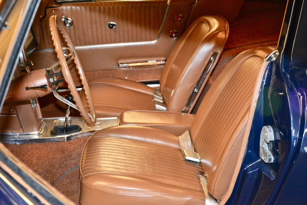 1963 Chevrolet Corvette C2 - Image 30 of 31