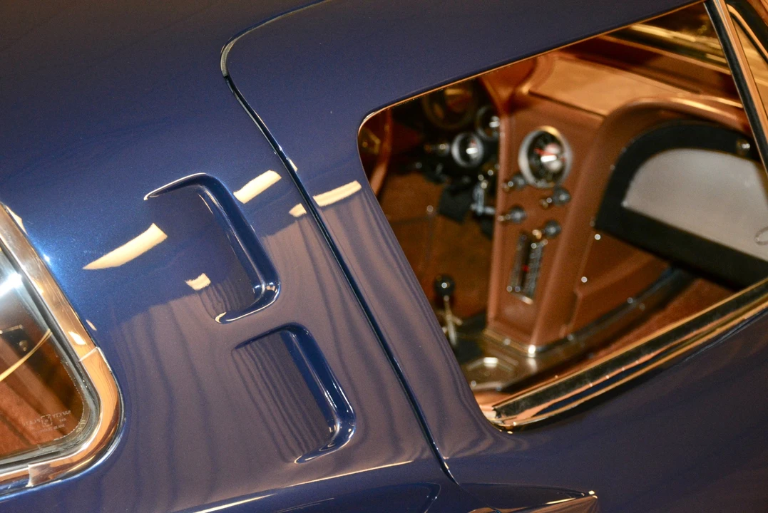1963 Chevrolet Corvette C2 - Image 25 of 31