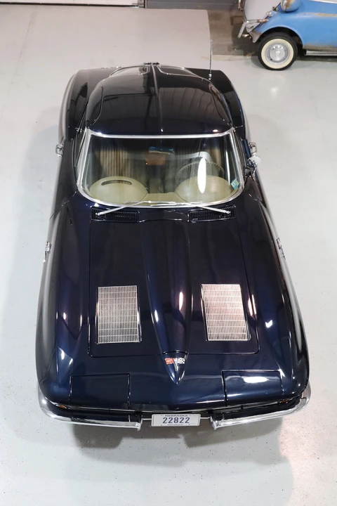 1963 Chevrolet Corvette C2 - Image 30 of 31