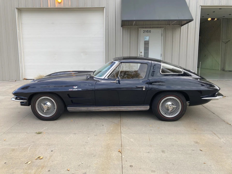 1963 Chevrolet Corvette C2 - Image 11 of 31