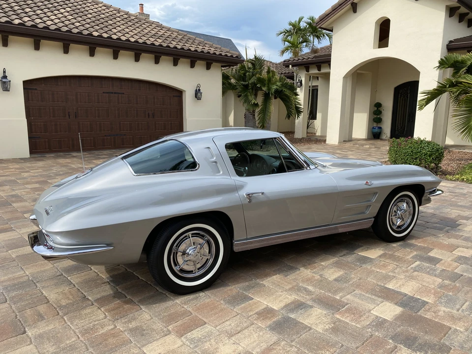 1963 Chevrolet Corvette C2 - Image 15 of 31