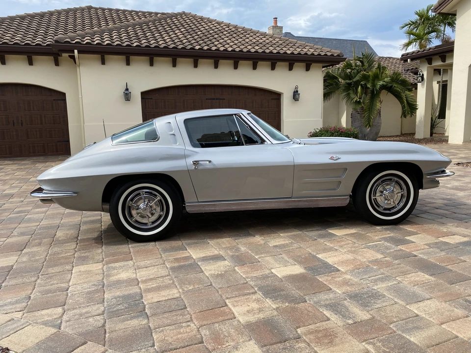 1963 Chevrolet Corvette C2 - Image 16 of 31