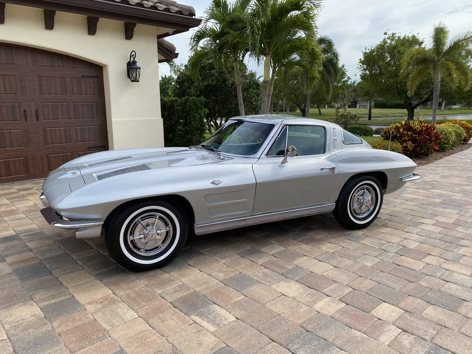 1963 Chevrolet Corvette C2 - Image 3 of 31