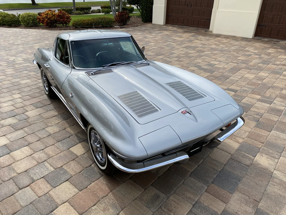 1963 Chevrolet Corvette C2 - Image 19 of 31
