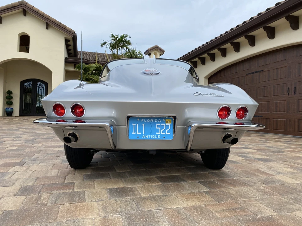 1963 Chevrolet Corvette C2 - Image 11 of 31