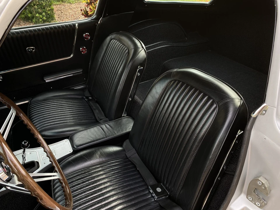 1963 Chevrolet Corvette C2 - Image 27 of 31