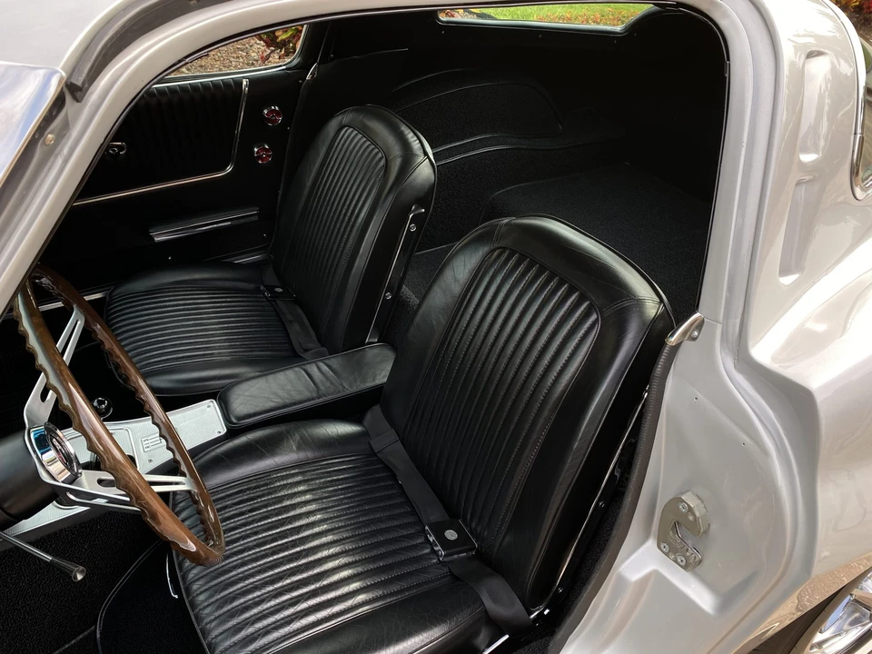 1963 Chevrolet Corvette C2 - Image 26 of 31