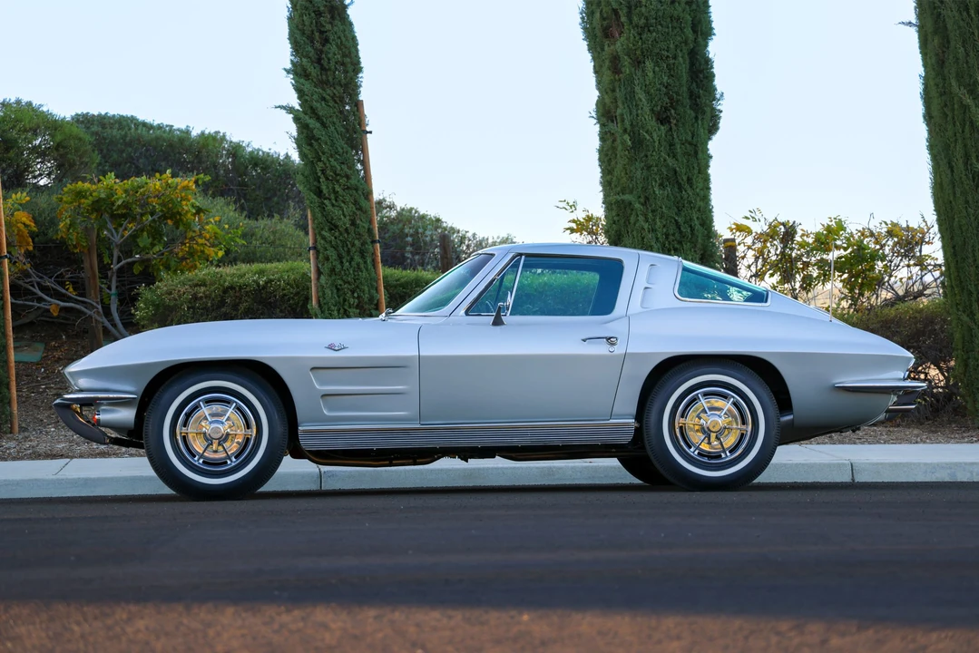 1963 Chevrolet Corvette C2 - Image 8 of 31