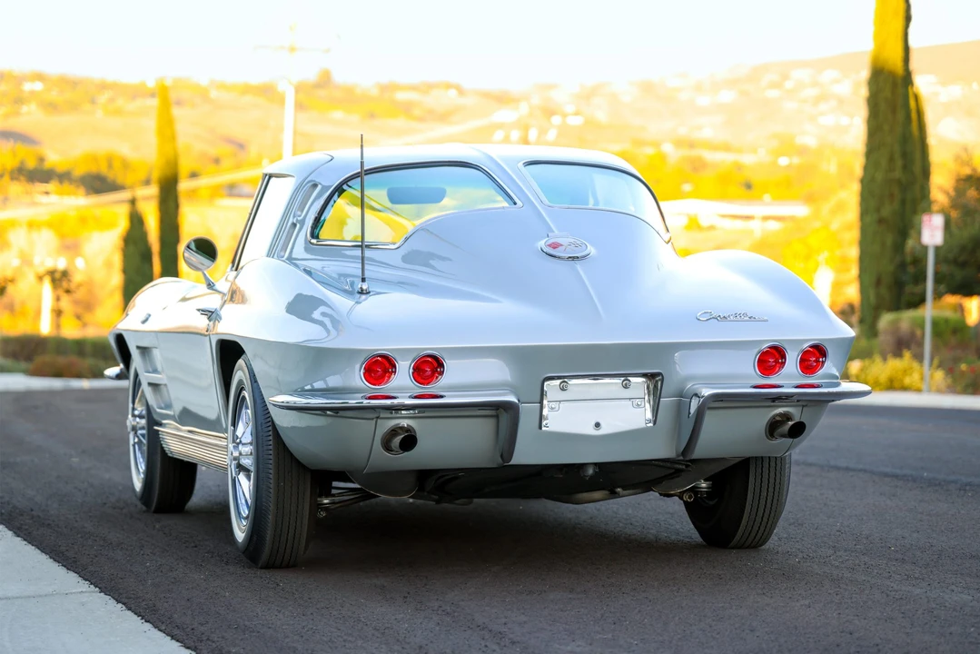 1963 Chevrolet Corvette C2 - Image 11 of 31