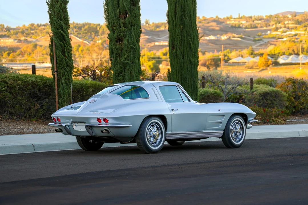 1963 Chevrolet Corvette C2 - Image 15 of 31