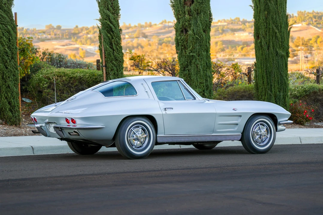 1963 Chevrolet Corvette C2 - Image 18 of 31