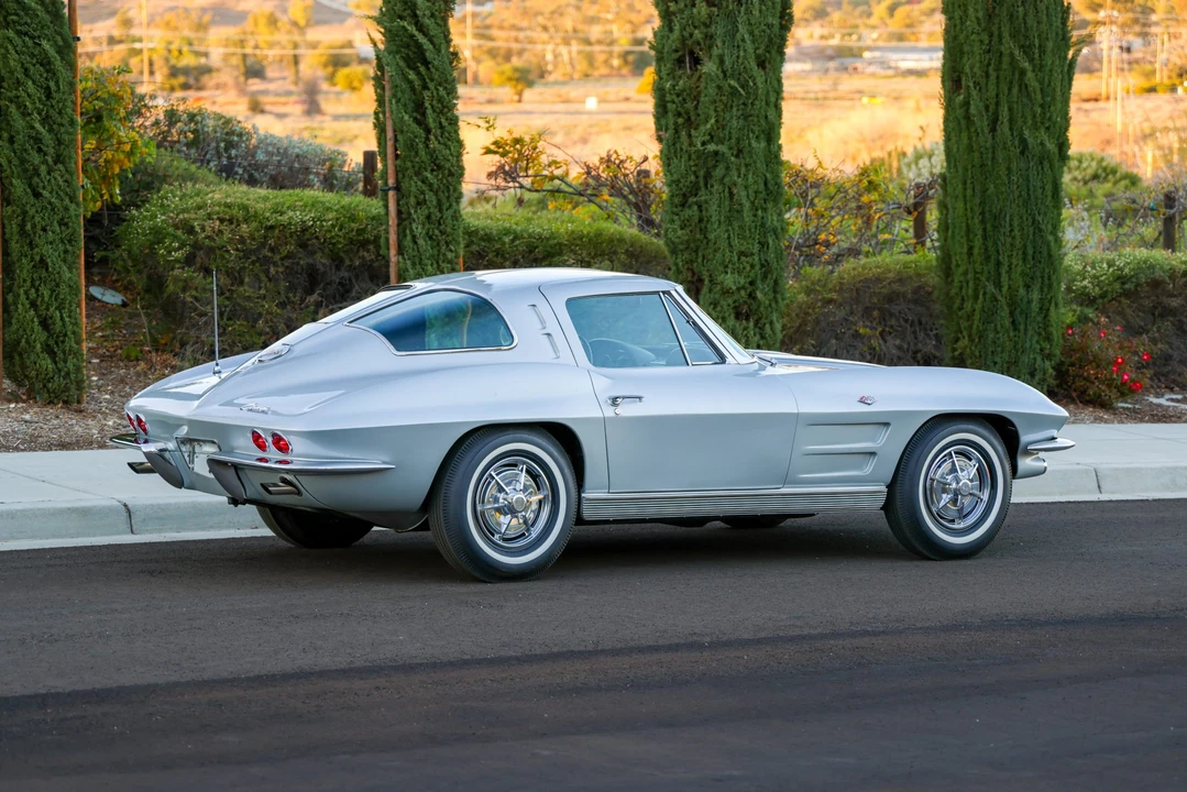 1963 Chevrolet Corvette C2 - Image 17 of 31