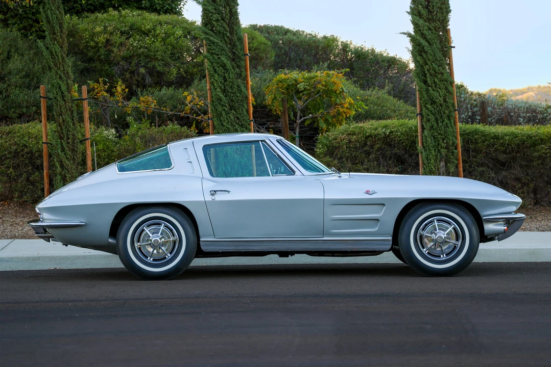 1963 Chevrolet Corvette C2 - Image 19 of 31