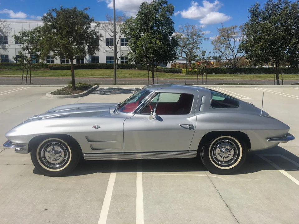 1963 Chevrolet Corvette C2 - Image 3 of 31