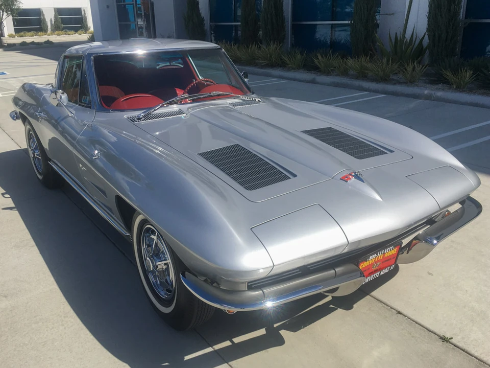 1963 Chevrolet Corvette C2 - Image 10 of 31