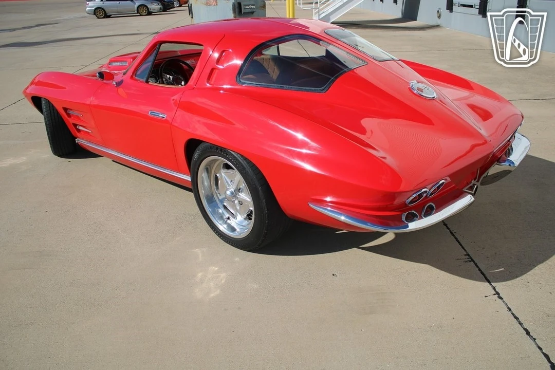 1963 Chevrolet Corvette C2 - Image 11 of 21