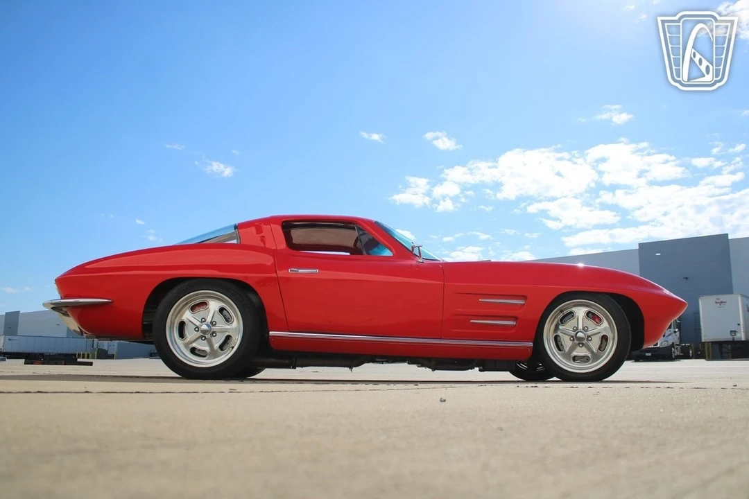 1963 Chevrolet Corvette C2 - Image 19 of 21