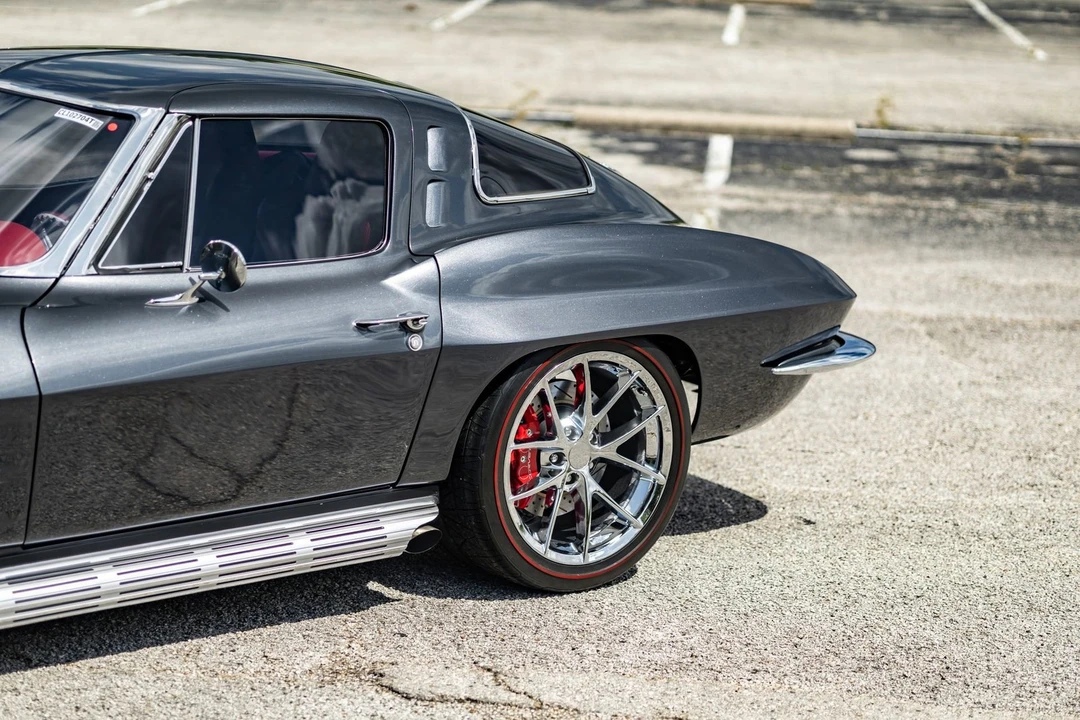 1963 Chevrolet Corvette C2 - Image 7 of 31