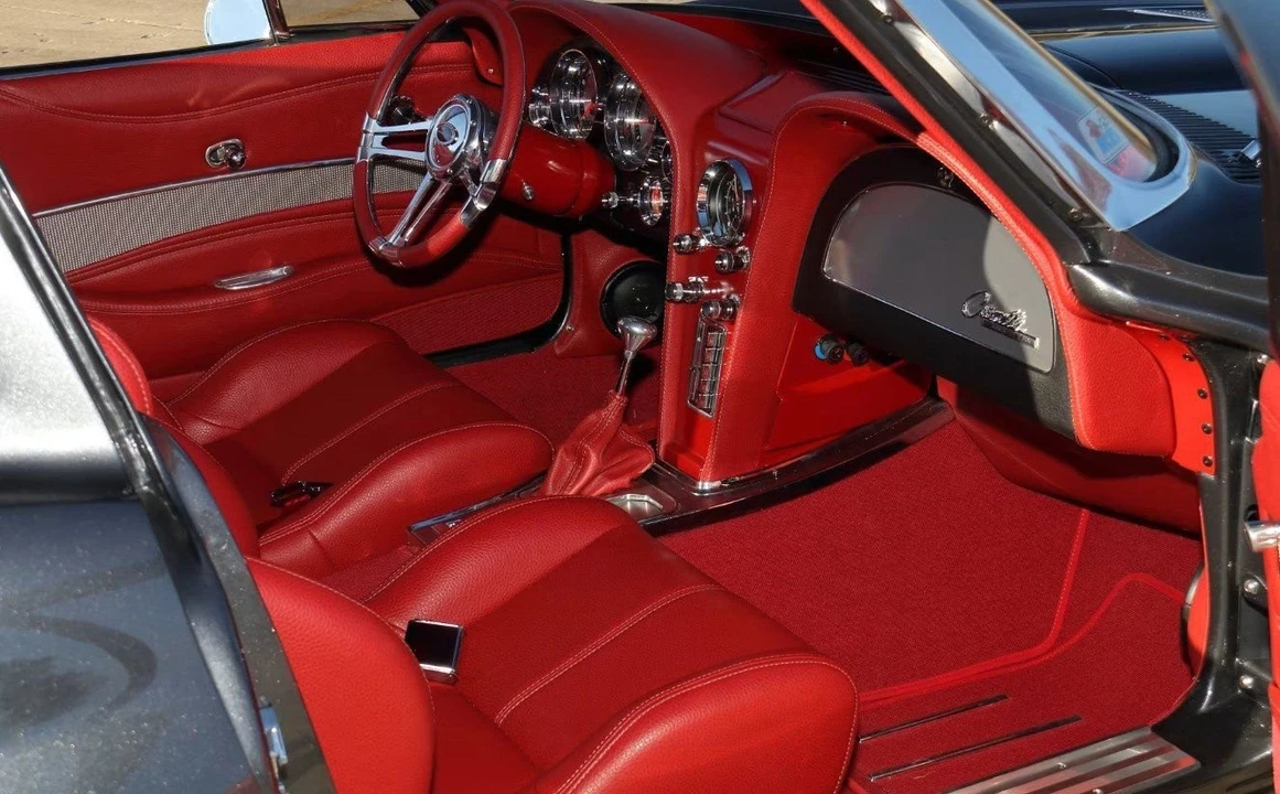 1963 Chevrolet Corvette C2 - Image 2 of 8