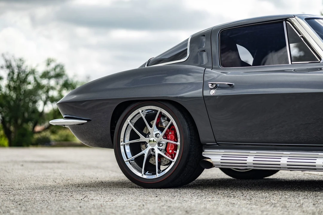 1963 Chevrolet Corvette C2 - Image 24 of 31