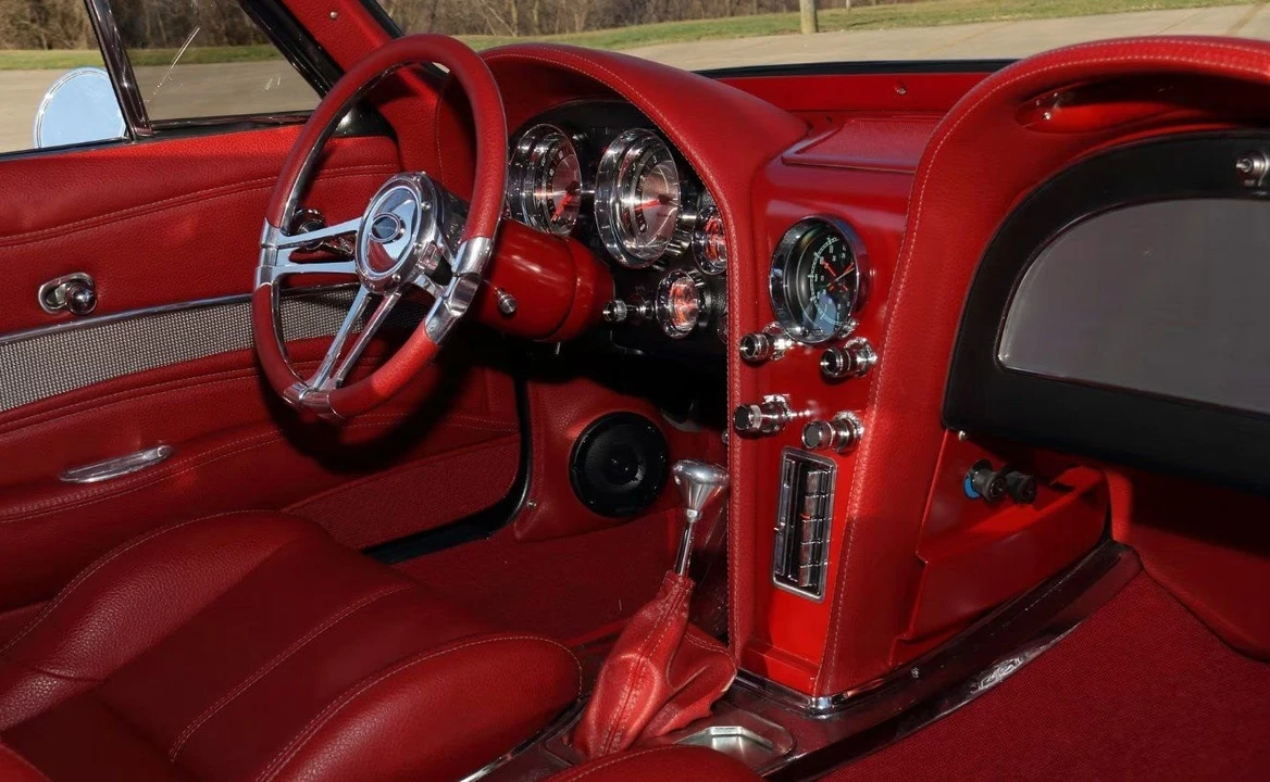 1963 Chevrolet Corvette C2 - Image 4 of 8