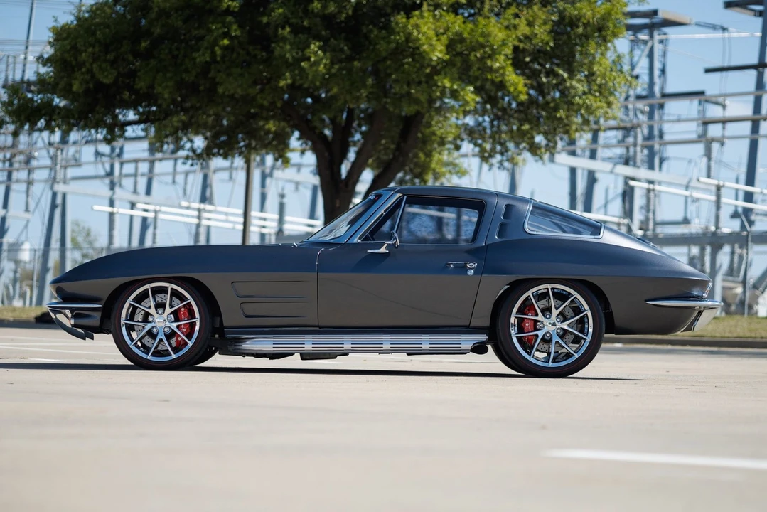 1963 Chevrolet Corvette C2 - Image 10 of 21