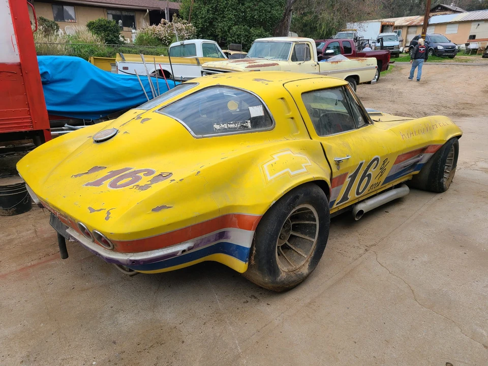 1963 Chevrolet Corvette C2 - Image 11 of 31