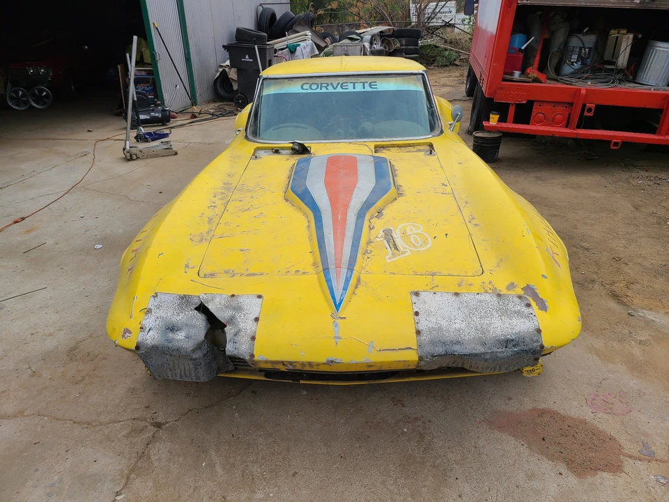 1963 Chevrolet Corvette C2 - Image 18 of 31
