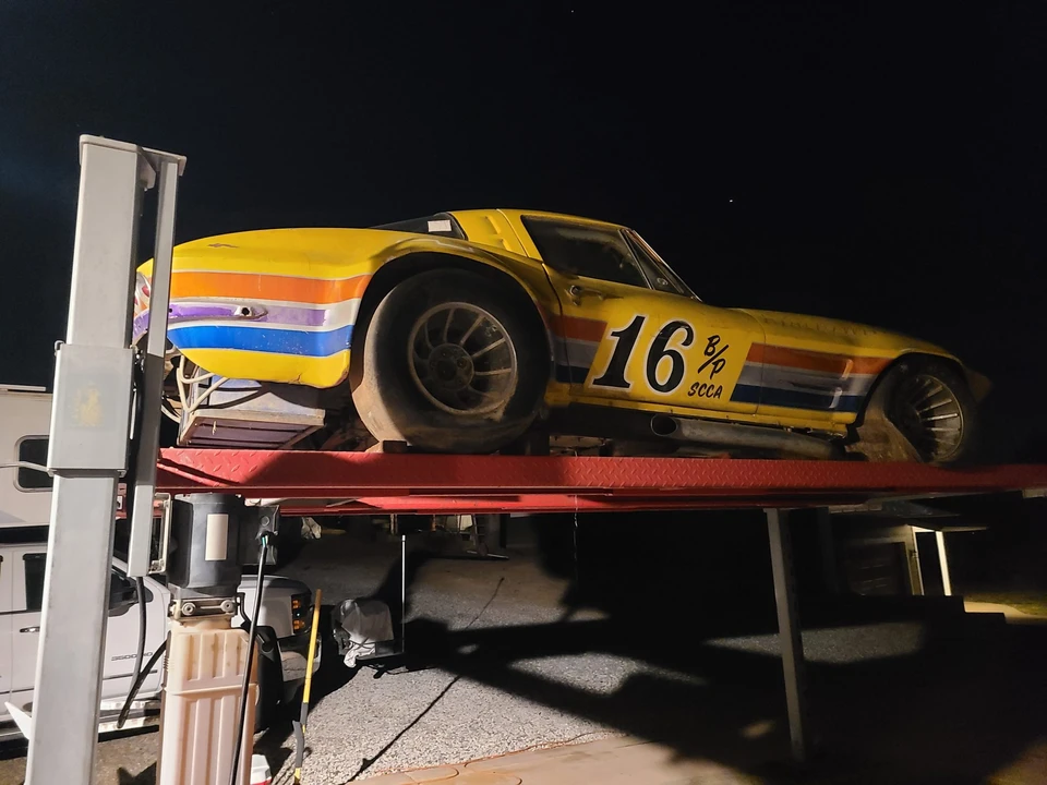 1963 Chevrolet Corvette C2 - Image 24 of 31