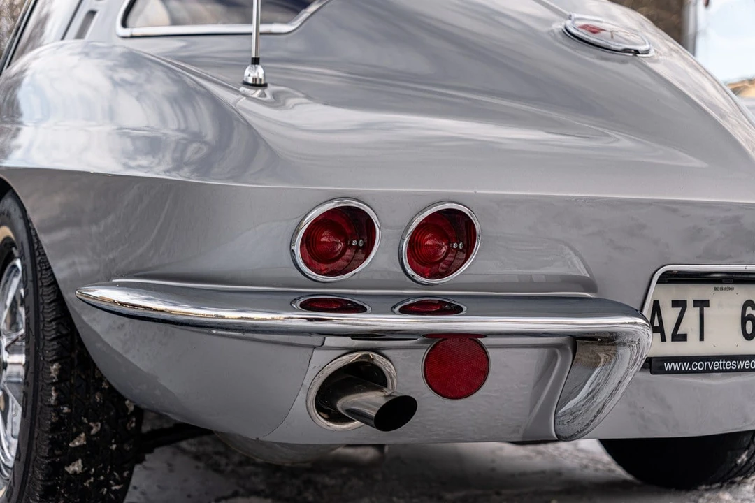 1963 Chevrolet Corvette C2 - Image 10 of 30