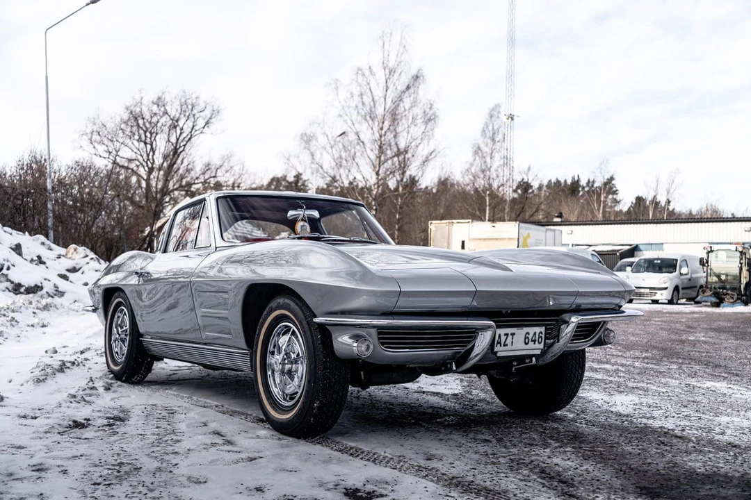 1963 Chevrolet Corvette C2 - Image 21 of 30