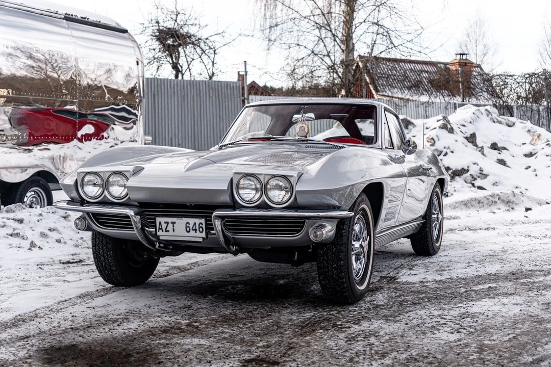 1963 Chevrolet Corvette C2 - Image 24 of 30